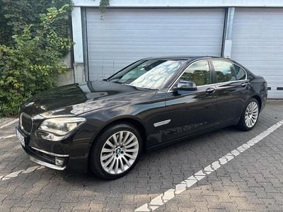 BMW 730