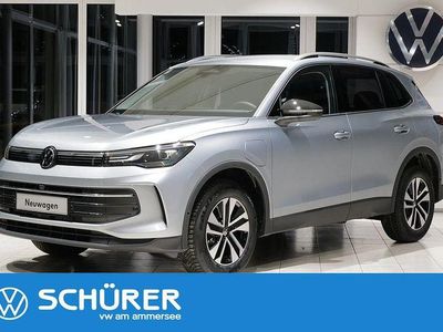 Neu VW Tiguan Life 204 PS (150 kW) 2025 Oyster silver metallic SUV