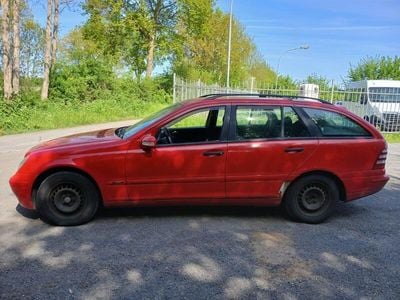 Mercedes C200