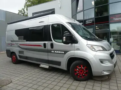Gebraucht Fiat Ducato Sport 131 PS (96 kW) 2016 Silber (metallic) Van