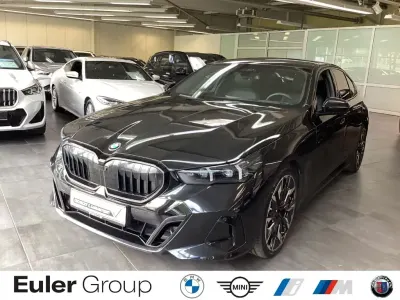 Gebraucht BMW 540 Performance 303 PS (222 kW) 2025 Saphirschwarz Limousine