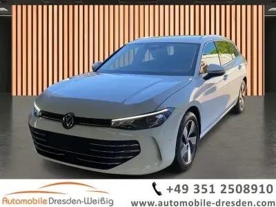 Gebraucht VW Passat 150 PS (110 kW) 2025 Weiã Kombi