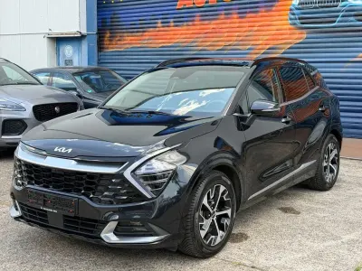 Gebraucht Kia Sportage 136 PS (100 kW) 2023 (1k) pearl black m SUV