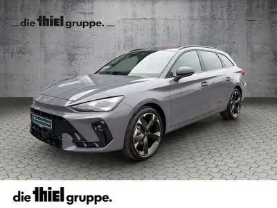 Ny Cupra Leon 150 HK (110 kW) 2025 Grå Sedan