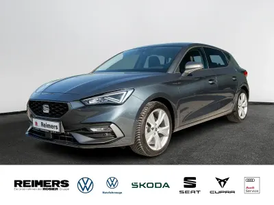 Używany Seat Leon FR 150 KM (110 kW) 2024 Szary Sedan/Limuzyna