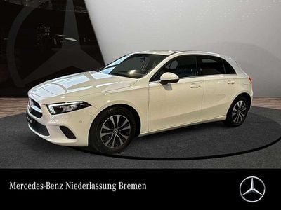 Weiß Gebraucht 2022 Mercedes A180 Style Limousine | 23.390 € (Fairer Preis)