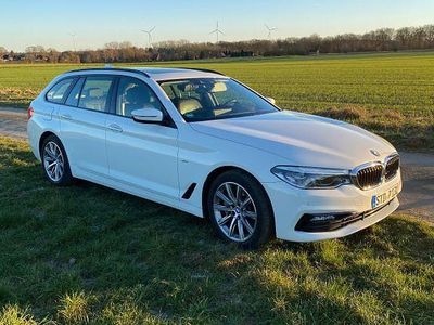 Gebraucht BMW 530 265 PS (194 kW) 2017 Weiß Limousine