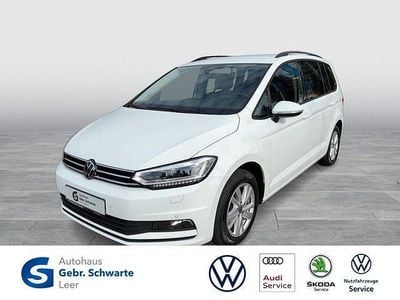 Weiß Gebraucht 2024 VW Touran Comfortline Van / Kleinbus | 30.490 € (Guter Preis)