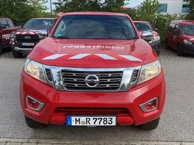 Gebraucht Nissan Navara 163 PS (119 kW) 2017 Rot Pickup