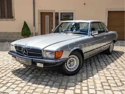 Second-hand Mercedes 500 241 CP (177 kW) 1982 Argintiu