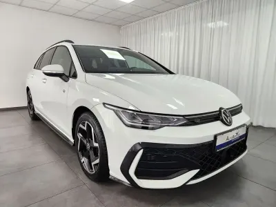 Gebraucht VW Golf VIII R-line 150 PS (110 kW) 2025 Weiß Kombi