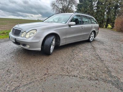 Mercedes E270