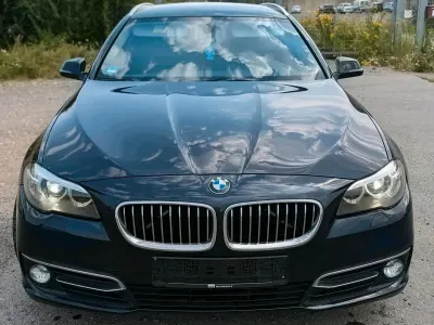 Gebraucht BMW 520 190 PS (139 kW) 2016 Blau Kombi