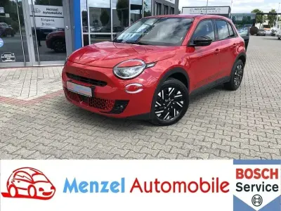 Gebraucht Fiat 600E Red 114 kW (156 PS) 2024 Rot SUV