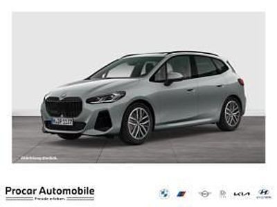 Neu BMW 218 M Sport 136 PS (100 kW) 2026 Grau (skyscraper grau) Van / Kleinbus