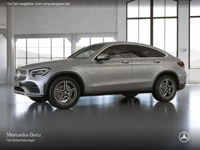 Gebraucht Mercedes GLC300 AMG 245 PS (180 kW) 2023 Mojavesilber SUV