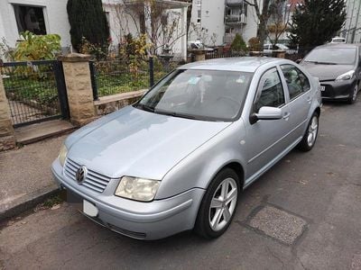 Gebraucht VW Bora Comfortline 105 PS (77 kW) 2004 Blau Limousine