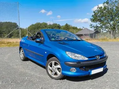 Gebraucht Peugeot 206 CC Platinum 109 PS (80 kW) 2003 Blau Cabrio