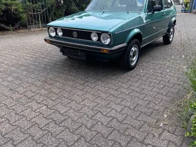 Gebraucht VW Golf I 50 PS (36 kW) 1983 Grün Kleinwagen