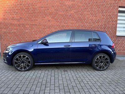 Gebraucht VW Golf VII Sound 125 PS (91 kW) 2018 Blau Limousine
