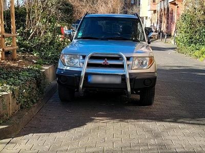 Gebraucht Mitsubishi Pajero Intense 129 PS (94 kW) 2001 Silber SUV