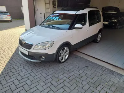 Gebraucht Skoda Roomster 105 PS (77 kW) 2012 Weiß Van / Kleinbus