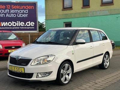 Weiß Gebraucht 2012 Skoda Fabia Sport Kleinwagen | 3.500 € (Fairer Preis)