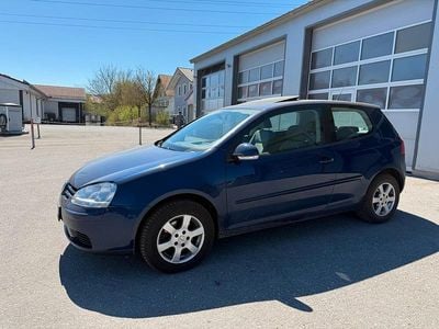 Begagnad VW Golf 115 HK (84 kW) 2009 Blå Sportkupé