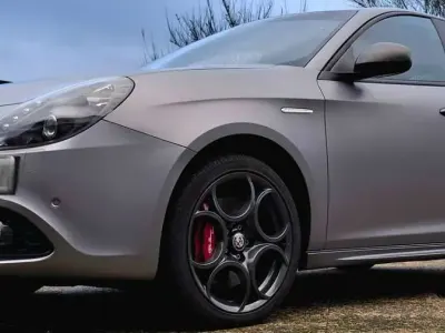 Gebraucht Alfa Romeo Giulietta Veloce 150 PS (110 kW) 2016 Grau Kleinwagen