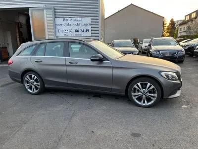 Gebraucht Mercedes C200 136 PS (100 kW) 2015 Schwarz Limousine
