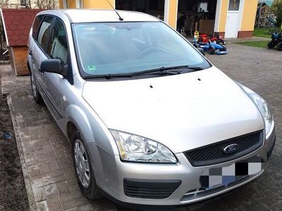 gebraucht Ford Focus 1,6 Ambiente Ambiente