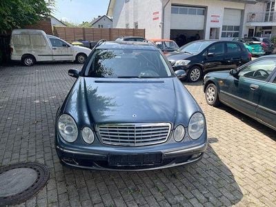 Mercedes E280