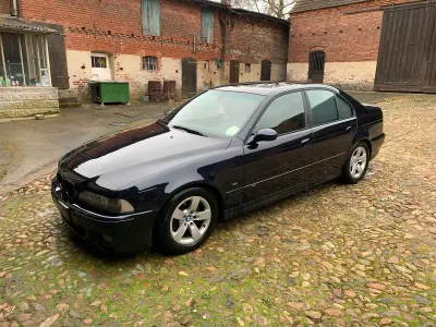 Second-hand BMW 525 M Sport 163 CP (119 kW) 2003 Negru Berlinǎ