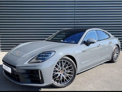 Grau Gebraucht 2025 Porsche Panamera 4 Limousine | 144.750 € (Etwas zu teuer)