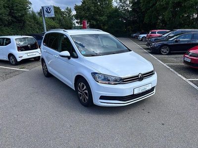 Pure white Gebraucht 2021 VW Touran Active Van / Kleinbus | 16.988 € (Fairer Preis)