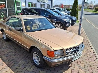 Usata Mercedes 380 204 CV (150 kW) 1983 Oro