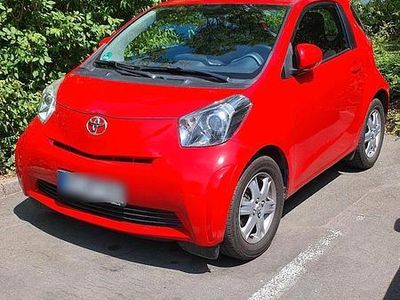 Toyota iQ