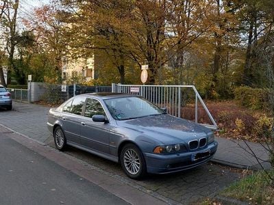 Gebraucht BMW 530 231 PS (169 kW) 2002 Blau Limousine