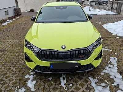 Grün Gebraucht 2024 Skoda Octavia RS Kombi | 34.999 € (Superpreis)