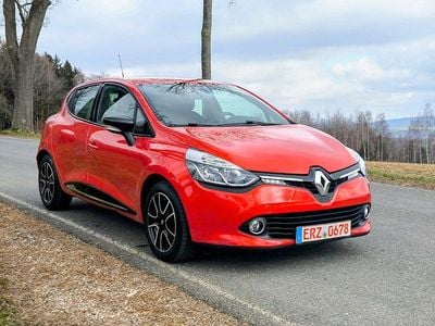 Gebraucht Renault Clio IV Dynamique 90 PS (66 kW) 2015 Rot Kleinwagen