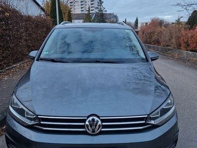 Gebraucht VW Touran Sound 116 PS (85 kW) 2018 Grau Van / Kleinbus