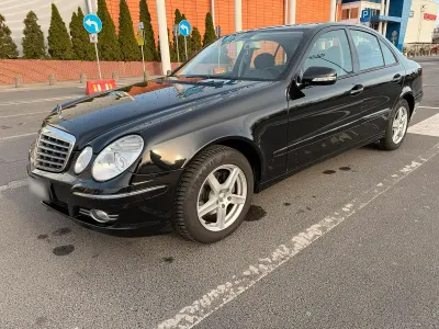 Gebraucht Mercedes E220 170 PS (125 kW) 2006 Schwarz Limousine
