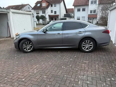 Gebraucht Infiniti Q70 170 PS (125 kW) 2015 Grau Limousine