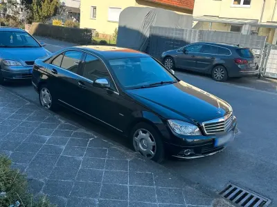 Gebraucht Mercedes 220 170 PS (125 kW) 2007 Schwarz Limousine