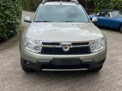 Gebraucht Dacia Duster 105 PS (77 kW) 2012 Grau SUV