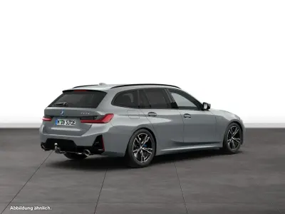 Usata BMW 330e Comfort Edition 292 CV (214 kW) 2025 Grigio Station wagon