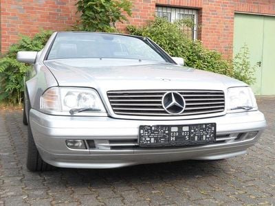 Second-hand Mercedes SL320 231 CP (169 kW) 1997 Argintiu Cabrio
