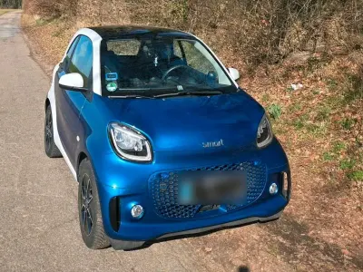 Usata Smart ForTwo Electric Drive 60 kW (82 CV) 2020 Blu Coupé