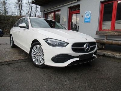 Gebraucht Mercedes C220 Avantgarde 197 PS (144 kW) 2023 Weiß Limousine