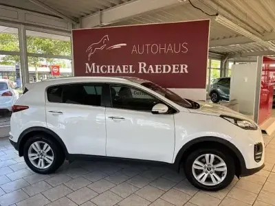 Gebraucht Kia Sportage DREAM-TEAM Edition 132 PS (97 kW) 2017 Weiss SUV